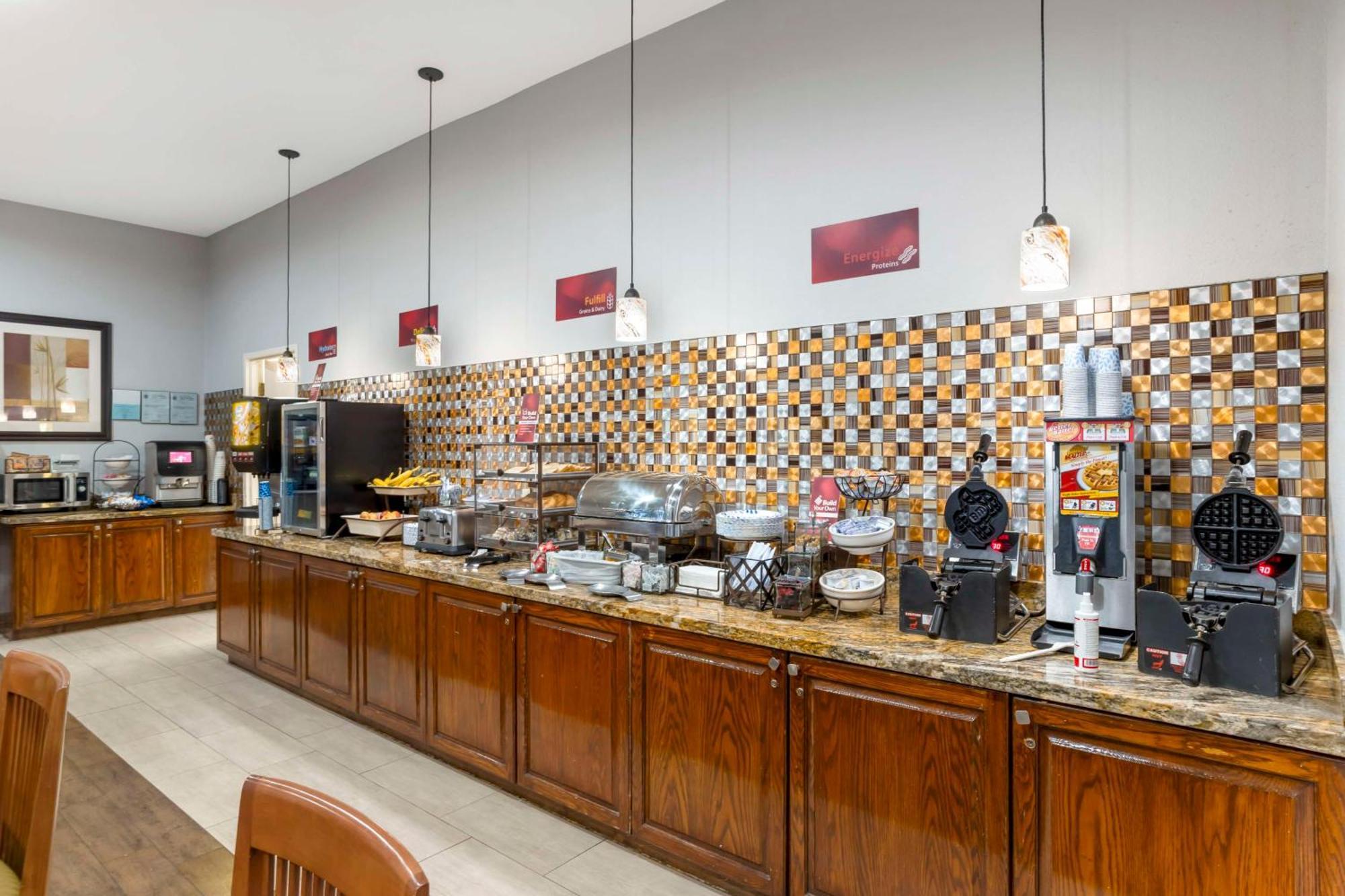 Best Western Plus Hobby Airport Inn And Suites Houston Zewnętrze zdjęcie