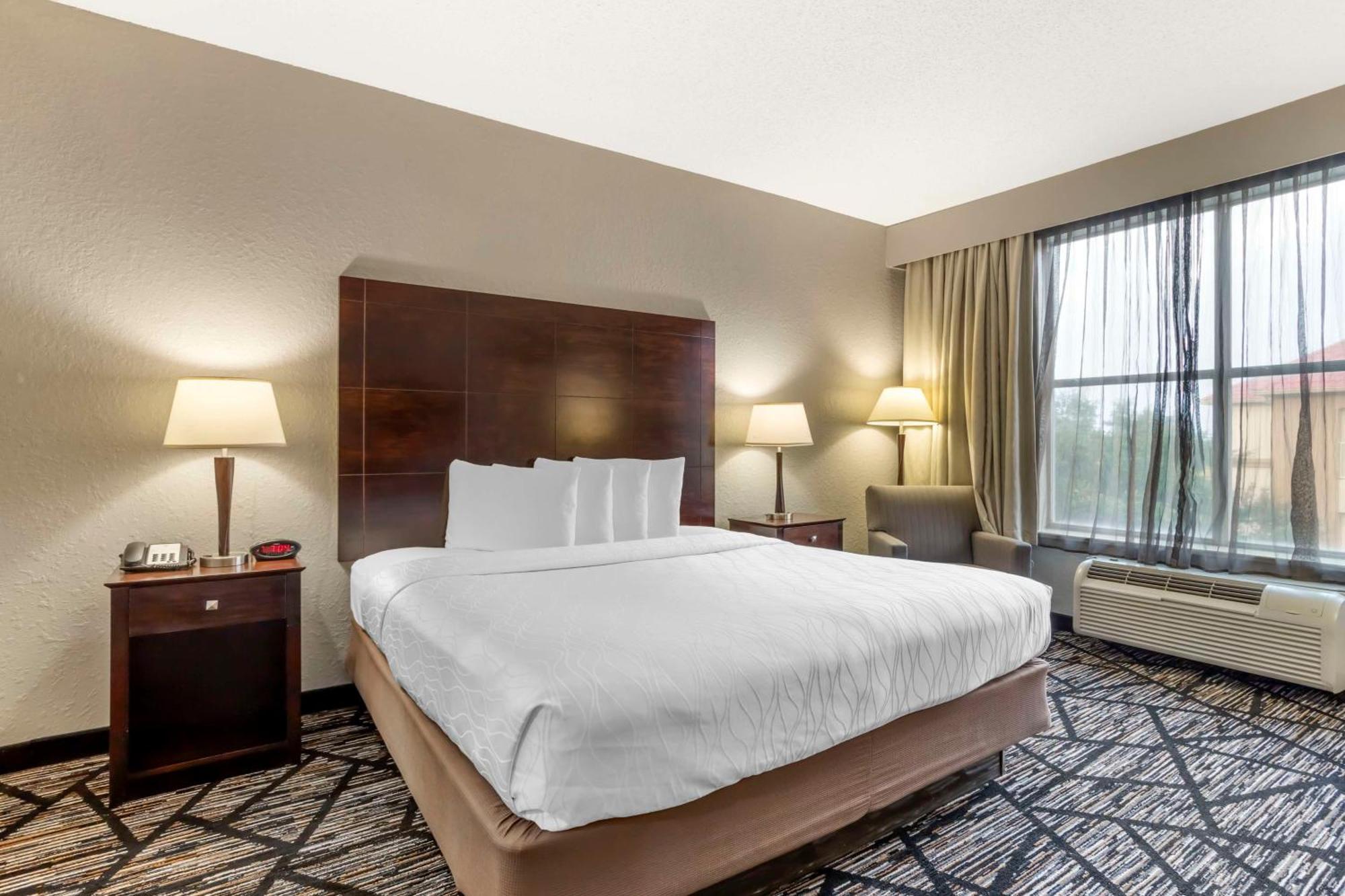 Best Western Plus Hobby Airport Inn And Suites Houston Zewnętrze zdjęcie