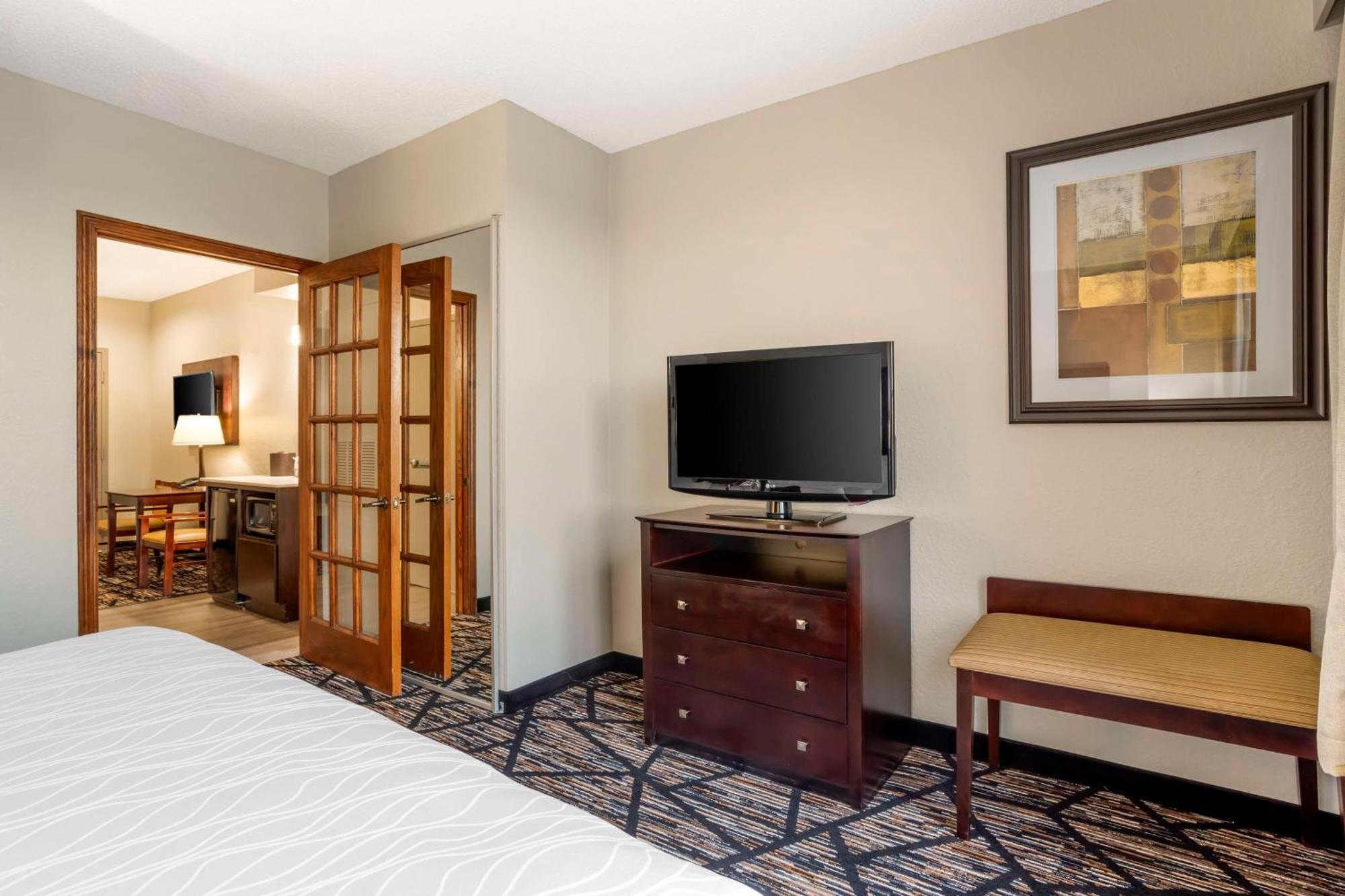 Best Western Plus Hobby Airport Inn And Suites Houston Zewnętrze zdjęcie
