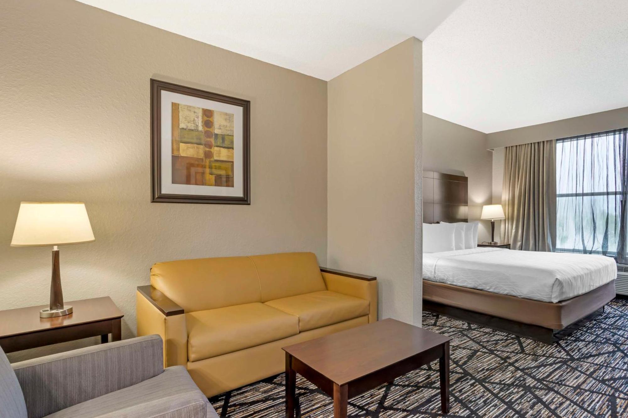 Best Western Plus Hobby Airport Inn And Suites Houston Zewnętrze zdjęcie