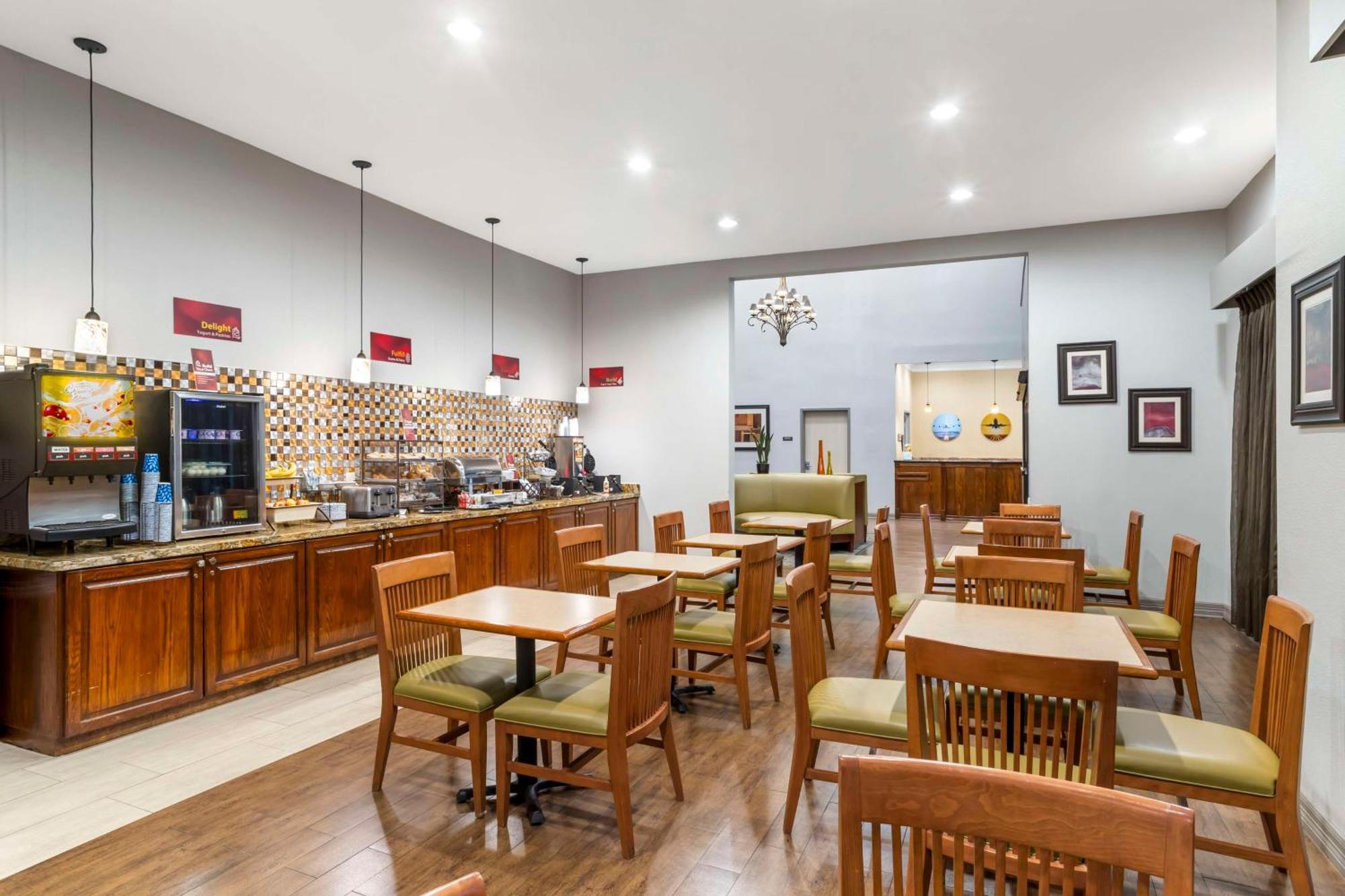 Best Western Plus Hobby Airport Inn And Suites Houston Zewnętrze zdjęcie